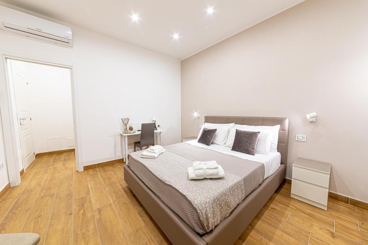 ナポリ White Gold Bed & Breakfast エクステリア 写真