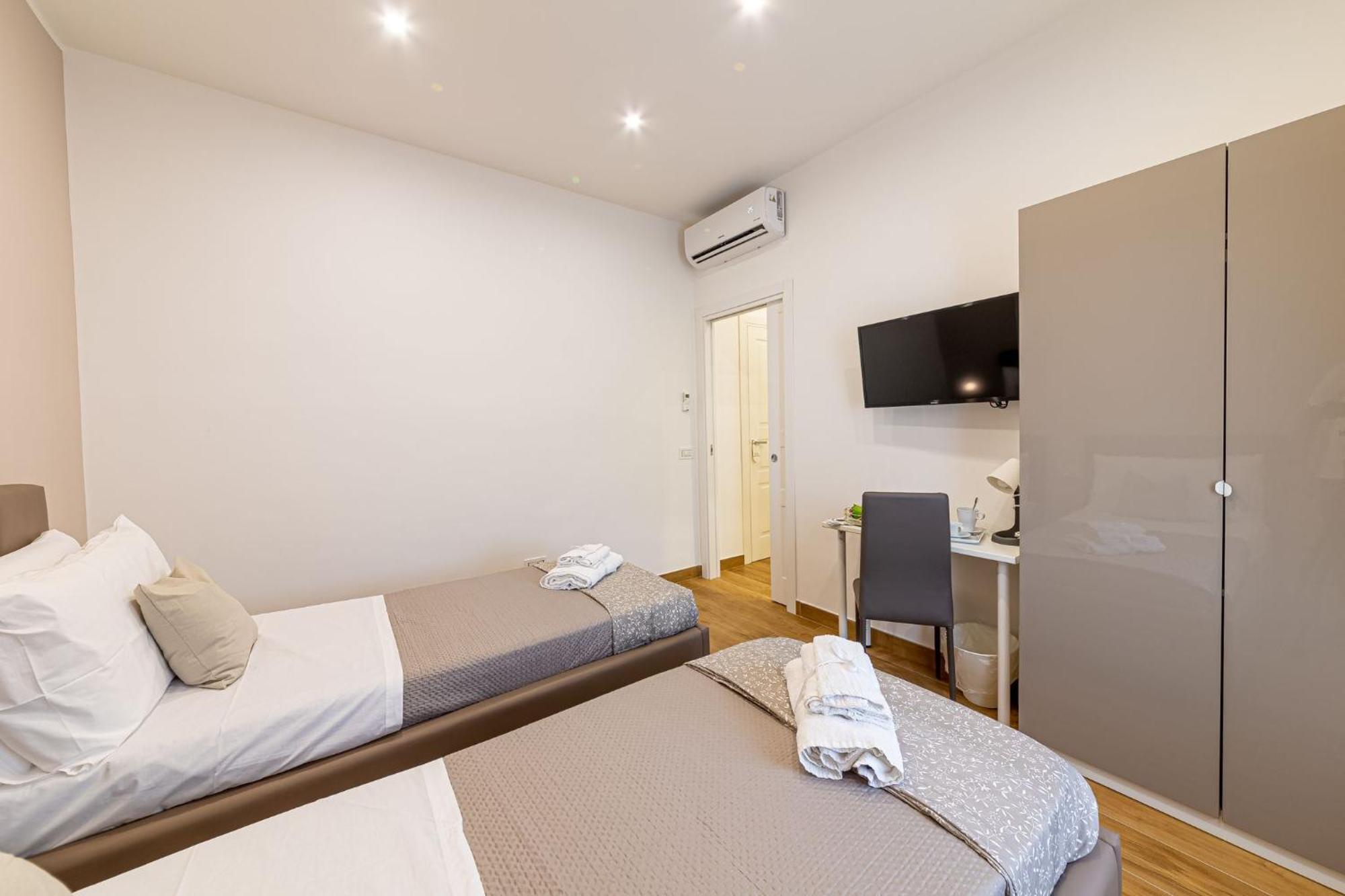 ナポリ White Gold Bed & Breakfast エクステリア 写真